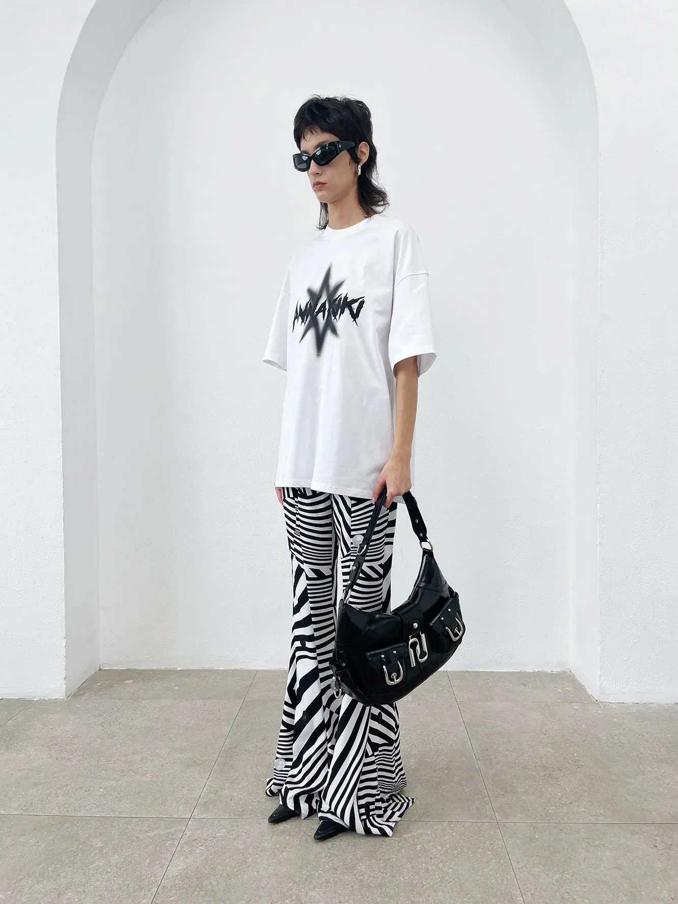 Spiked four-pointed star print loose T-shirt