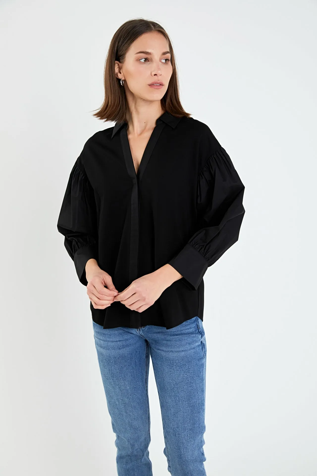 V-neckline Puff Sleeve Shirt